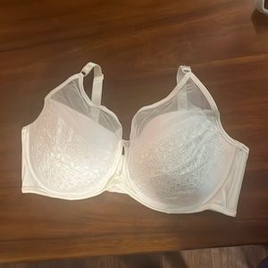 White bra, 42H